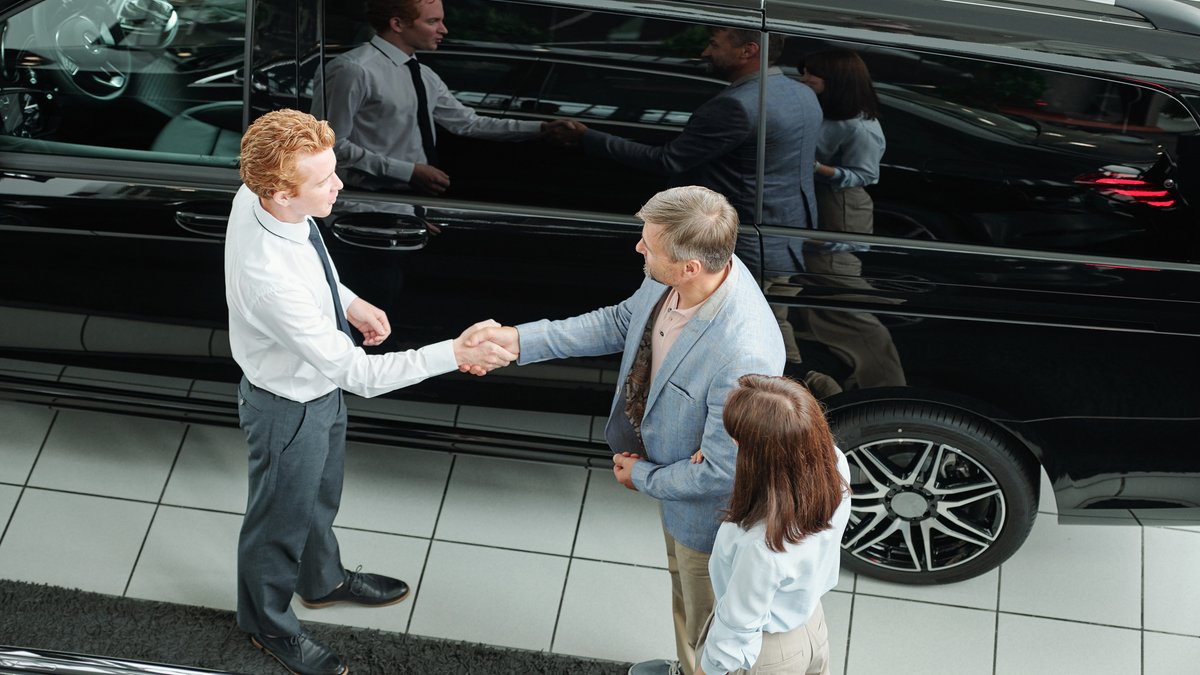 Limousine Rental Pricing: What You Need to Know